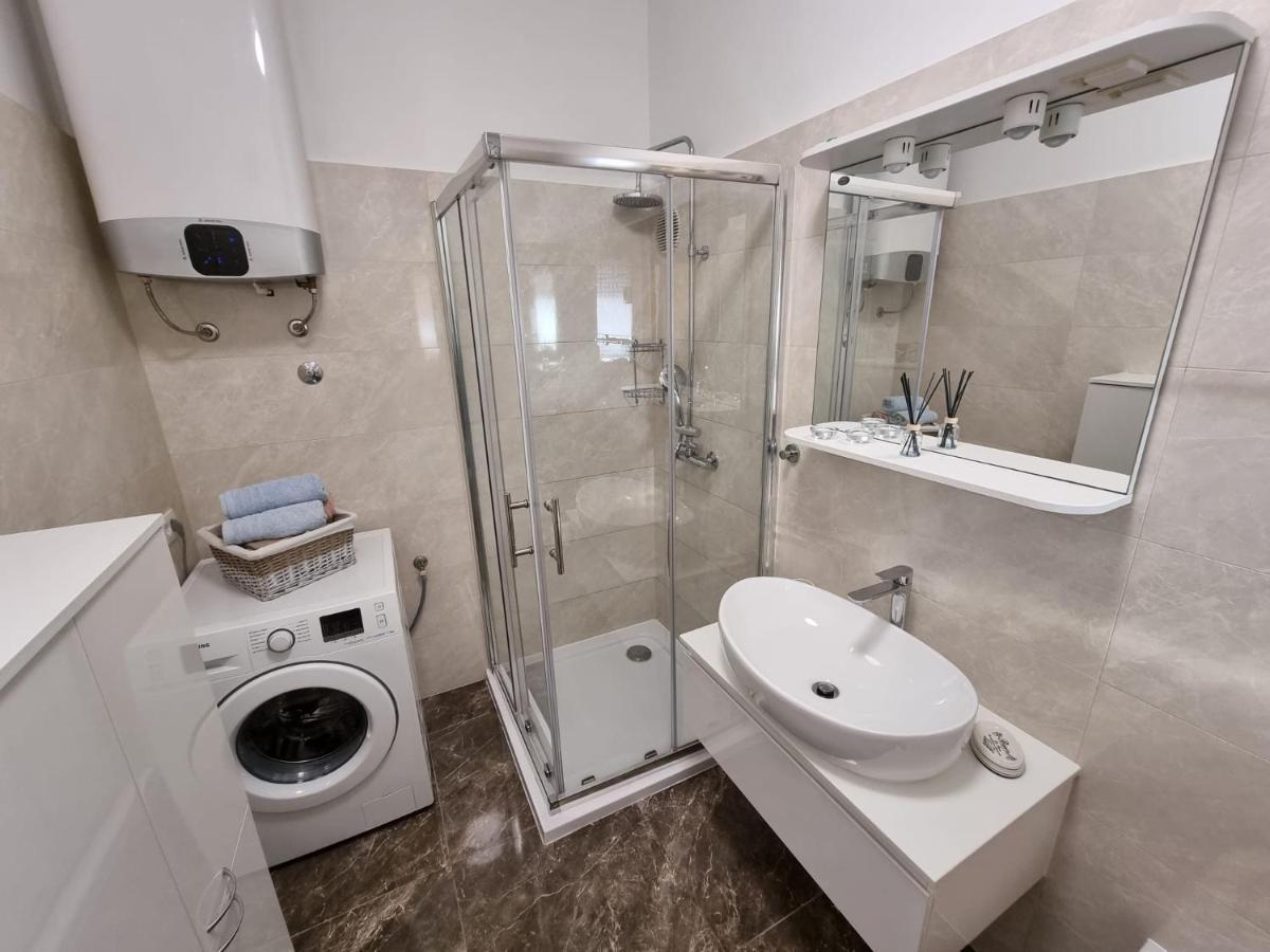 Apartment Paula Jadranovo Eksteriør bilde